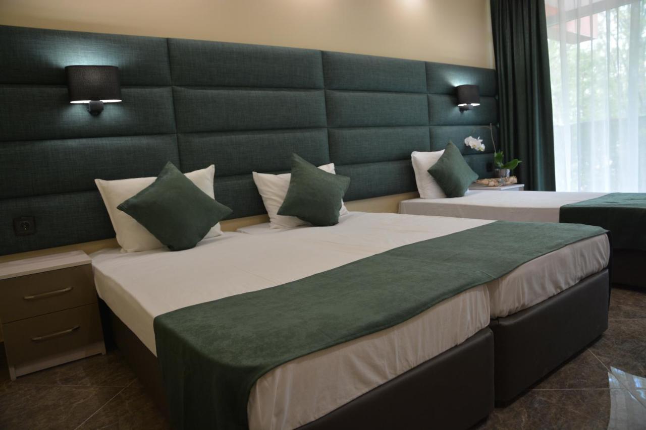 Hotel Neva キテン エクステリア 写真